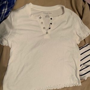 White lettuce hem t-shirt